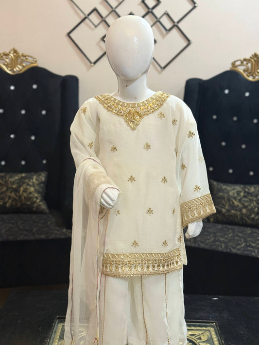 White Kurta Flapper