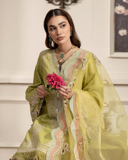 Ally's - J Lo Yellow