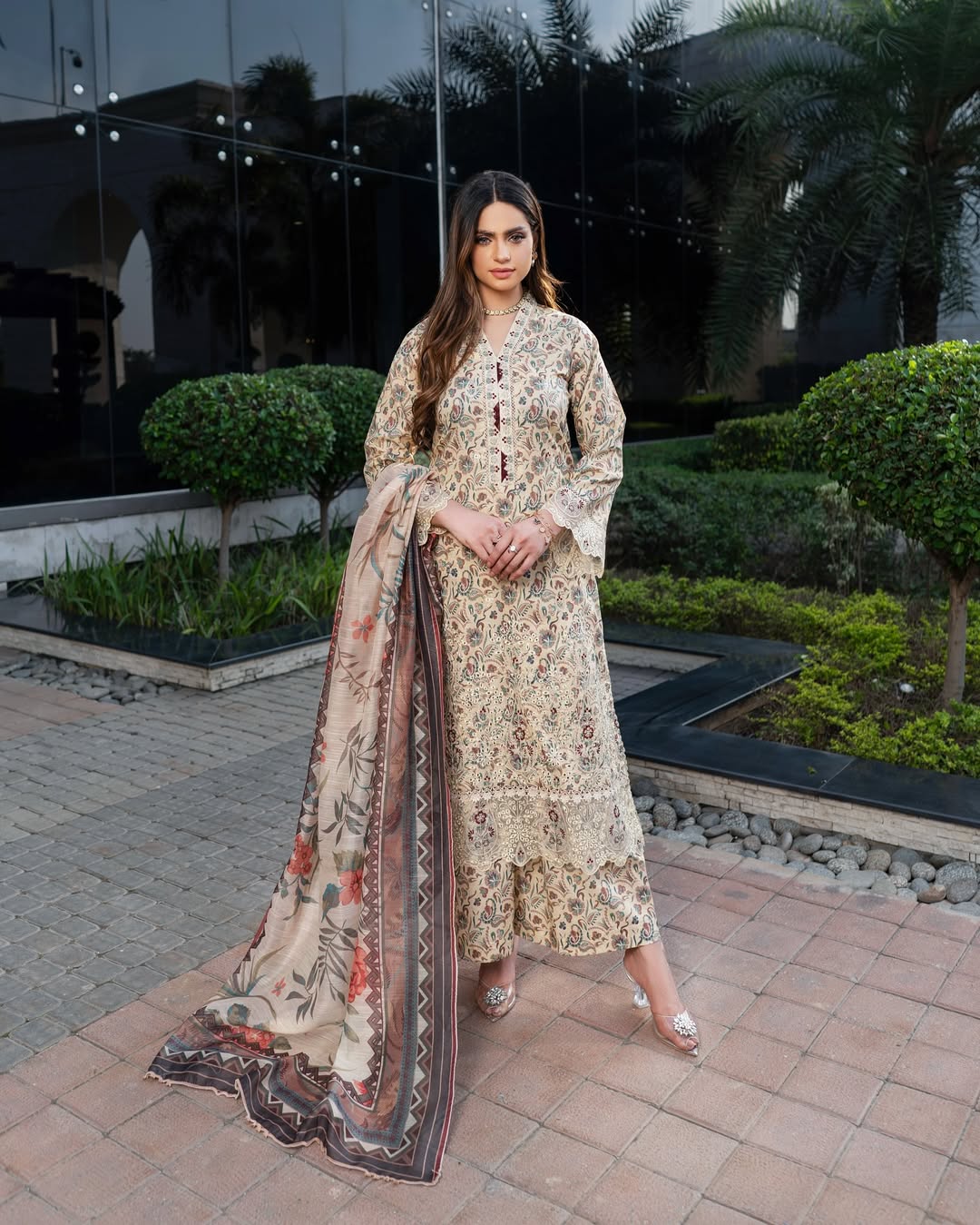 Butter or Skinish color Yellow