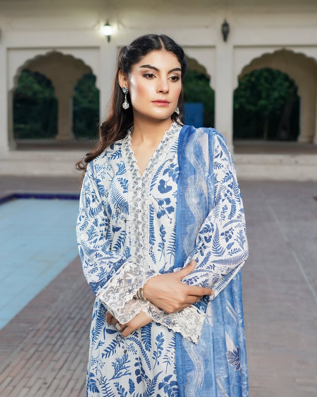 Munira Designers - White & Blue