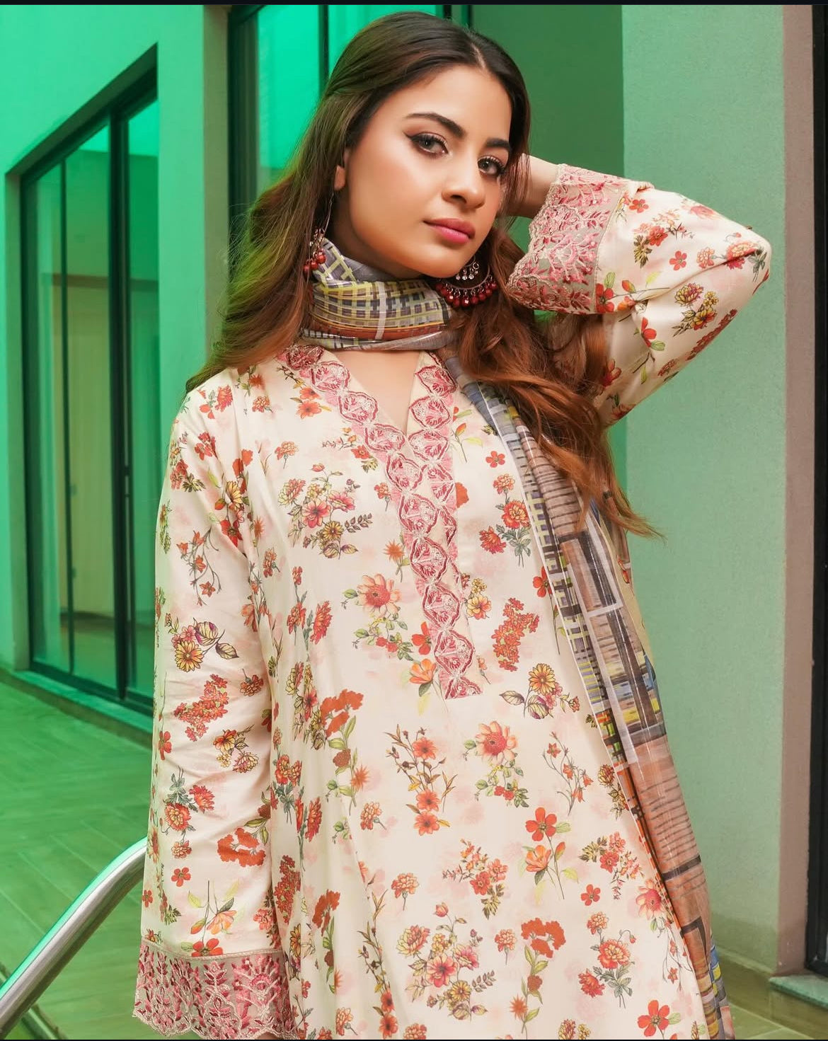 Munira Designers - Off White Blush Bloom