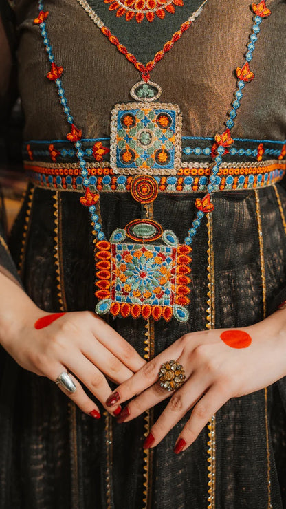 Zara Ahmad - Black Diamond