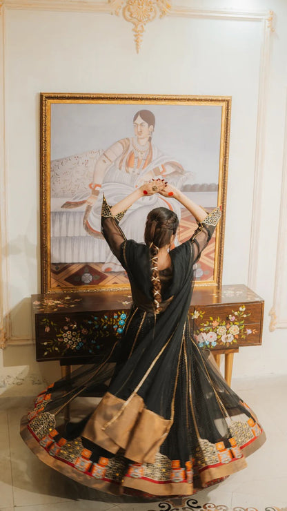 Zara Ahmad - Black Diamond