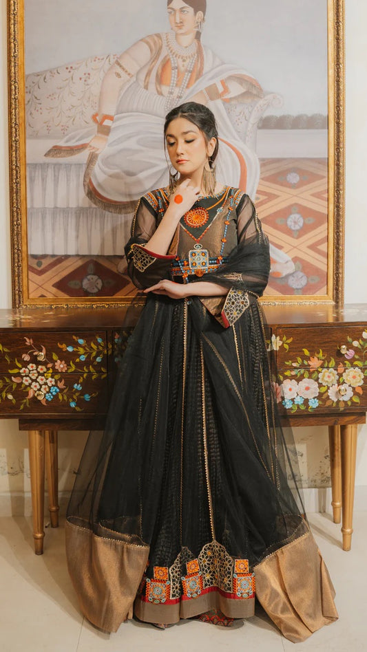 Zara Ahmad - Black Diamond