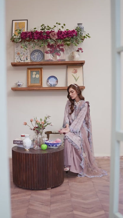 Ally's - Olivia Muave